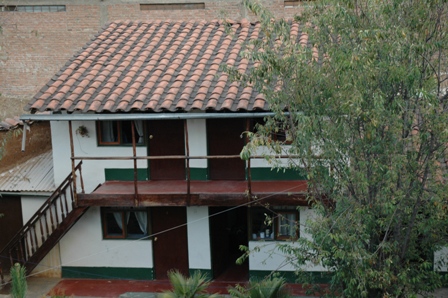 Onze kamer in Huaraz (deurtje rechts boven)