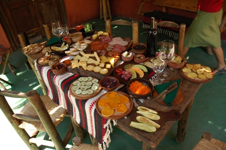 Een volle tafel, Mendoza