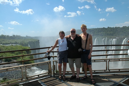 Sigrid, Karel en Toon, Iguazu